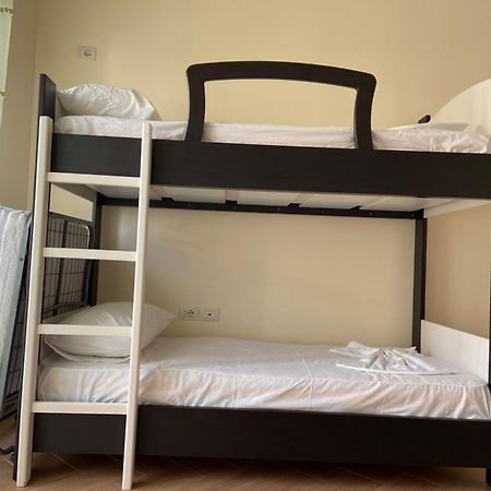 Ari Apartaments Vlorë エクステリア 写真
